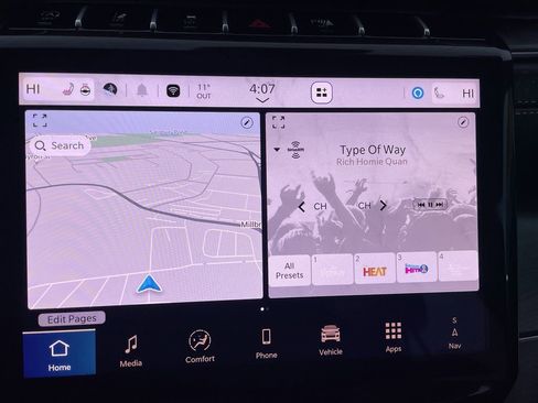 Used 2025 Jeep Grand Cherokee Limited w/ Black Appearance Package image 19