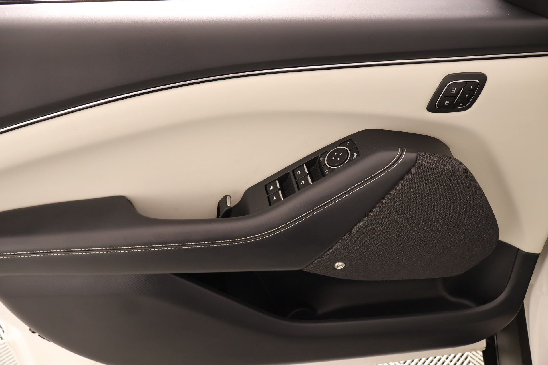 Used 2023 Ford Mustang Mach-E Premium RWD image 17