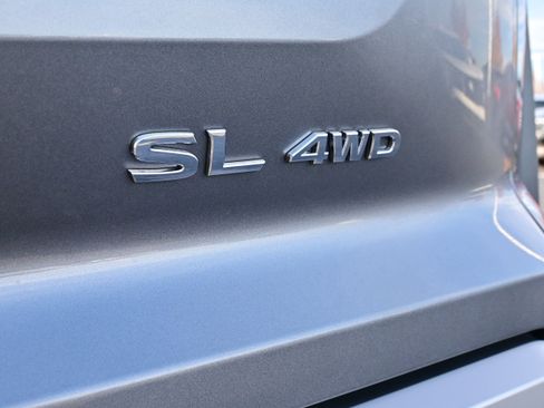 New 2025 Nissan Pathfinder SL image 9