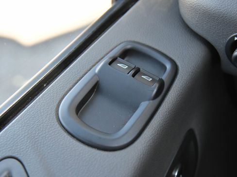 Used 2023 Ford Transit 350 XLT image 39