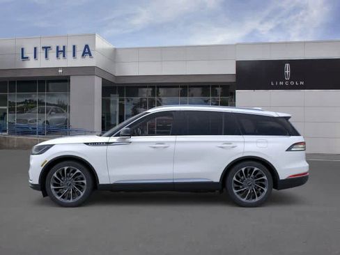 New 2026 Lincoln Aviator Reserve AWD/4WD image 3