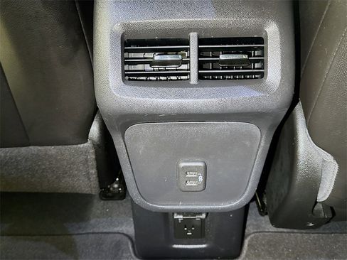 Used 2021 GMC Terrain SLT w/ Elevation Edition image 22