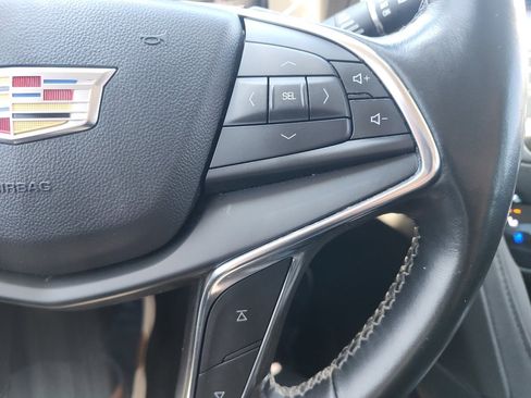 Used 2019 Cadillac XT5 Premium Luxury AWD/4WD image 24