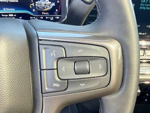 Used 2025 Chevrolet Silverado 2500 ZR2 w/ Technology Package AWD/4WD image 29