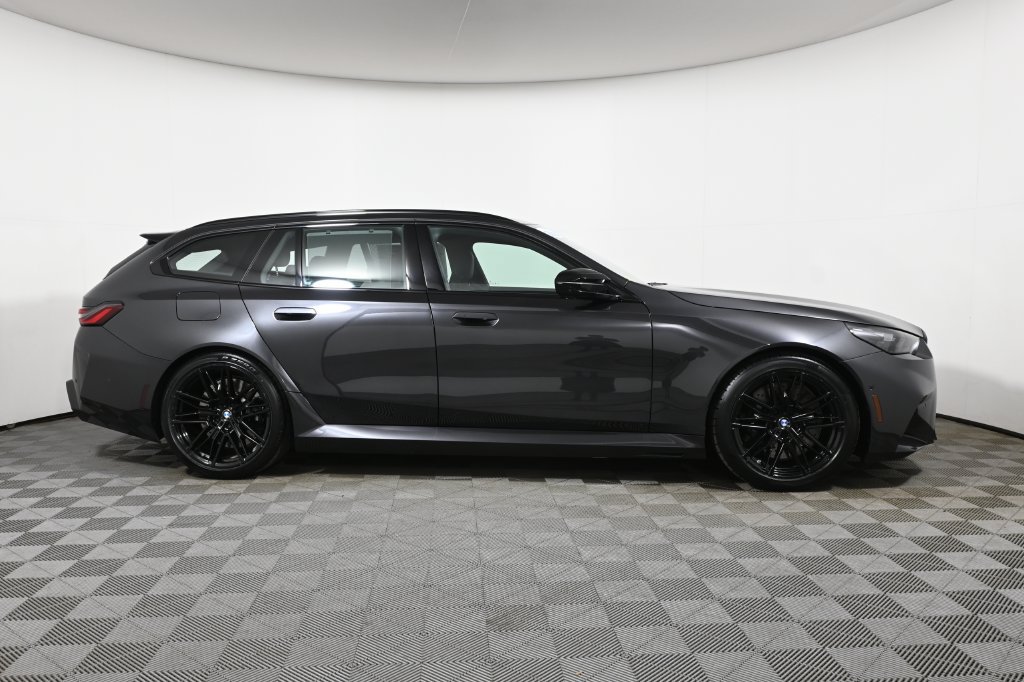 Used 2025 BMW M5 Touring AWD/4WD image 8