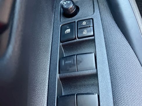Used 2026 Toyota Corolla LE FWD image 13