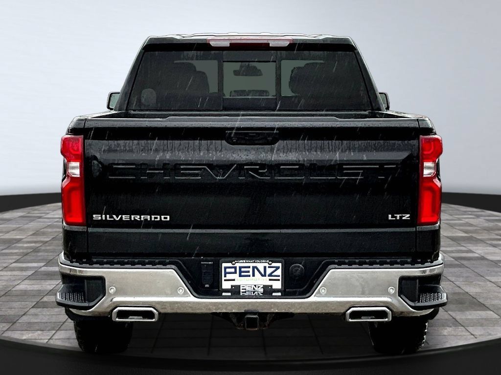 Used 2022 Chevrolet Silverado 1500 LTZ w/ LTZ Premium Package AWD/4WD image 6