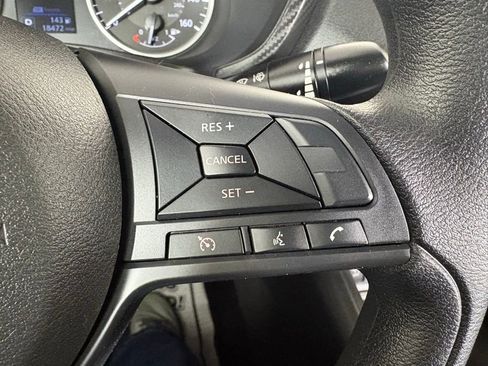 Used 2024 Nissan Sentra S image 17