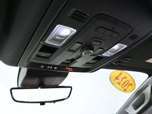 Used 2024 Chevrolet Suburban High Country w/ Advanced Technology Package image 30