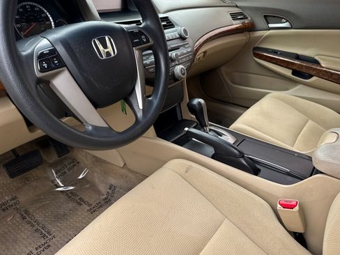 Used 2009 Honda Accord EX image 4