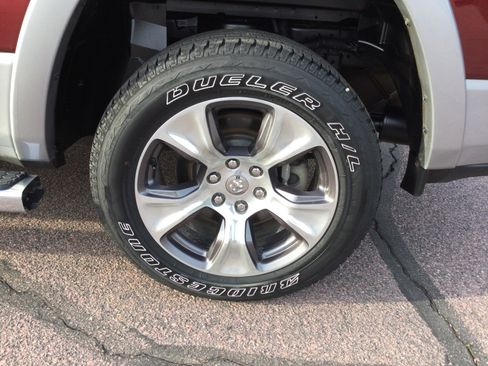 Used 2021 RAM 1500 Laramie image 5