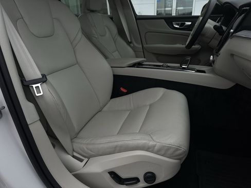 Used 2024 Volvo S60 B5 Plus w/ Climate Package image 29