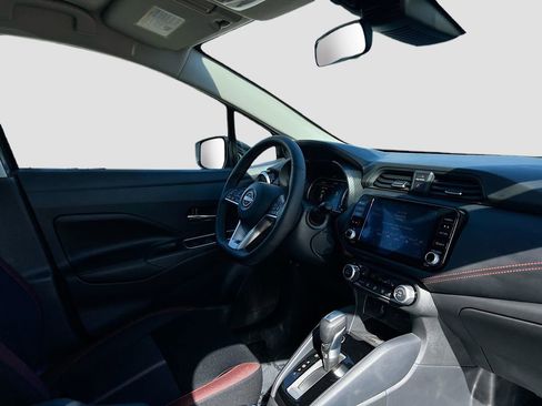 New 2025 Nissan Versa SR image 26