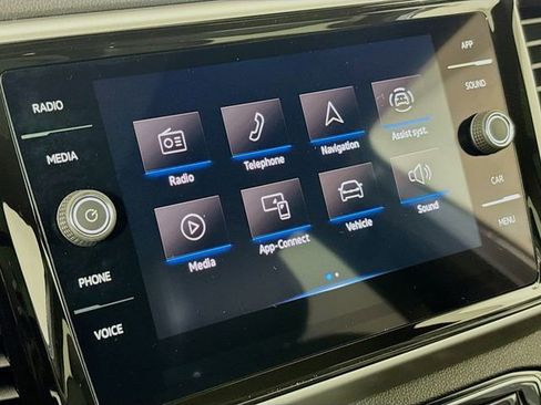 Used 2023 Volkswagen Atlas Cross Sport SE image 16