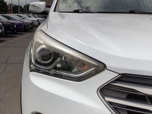Used 2018 Hyundai Santa Fe Sport 2.0T FWD image 3