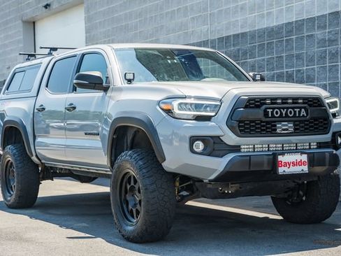 Used 2021 Toyota Tacoma TRD Off-Road AWD/4WD image 2