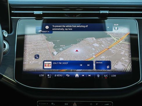 Used 2025 Mercedes-Benz E 350 Sedan image 14