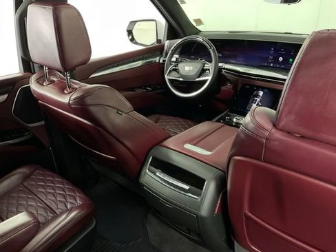 Used 2025 Cadillac Escalade Sport w/ Touring Package AWD/4WD image 29
