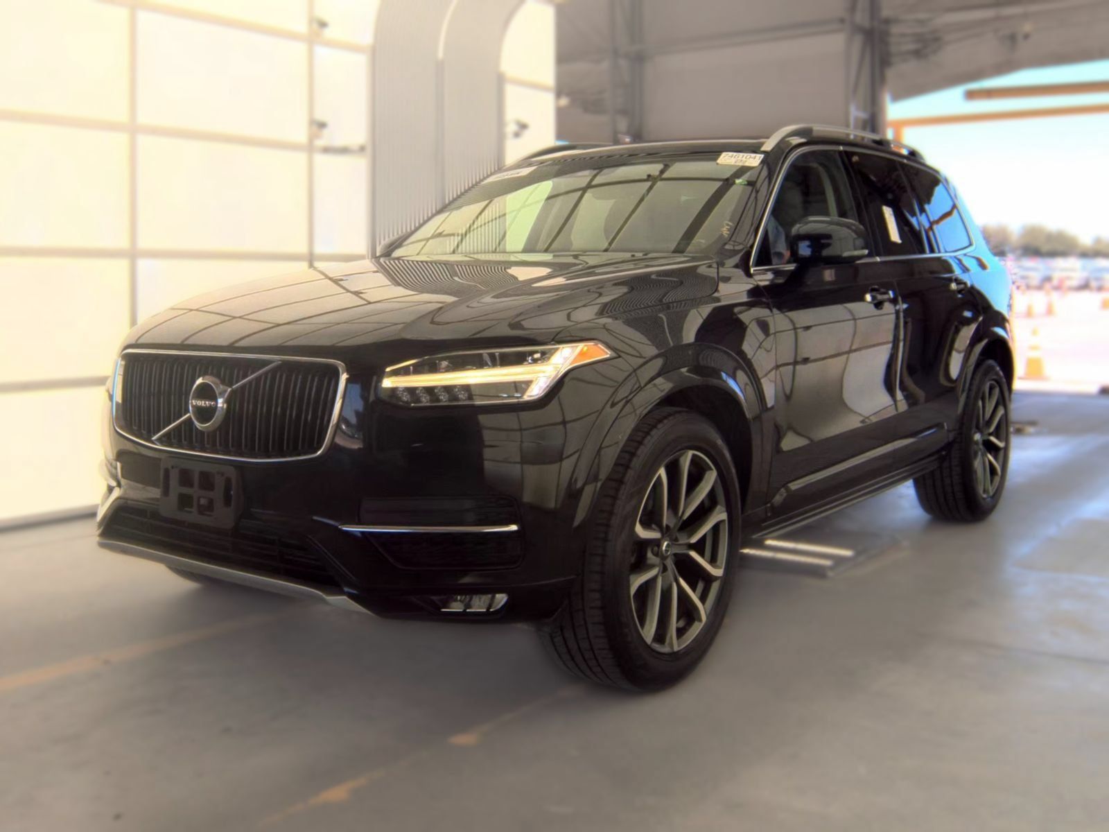 Used 2019 Volvo XC90 T6 Momentum w/ Protection Package Premier AWD/4WD image 2