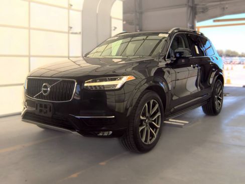 Used 2019 Volvo XC90 T6 Momentum w/ Protection Package Premier AWD/4WD image 2