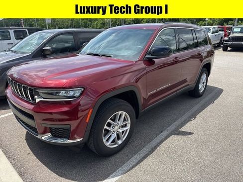 Used 2023 Jeep Grand Cherokee L Laredo w/ Luxury Tech Group I AWD/4WD image 3