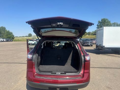 Used 2017 Chevrolet Traverse LT AWD/4WD image 27