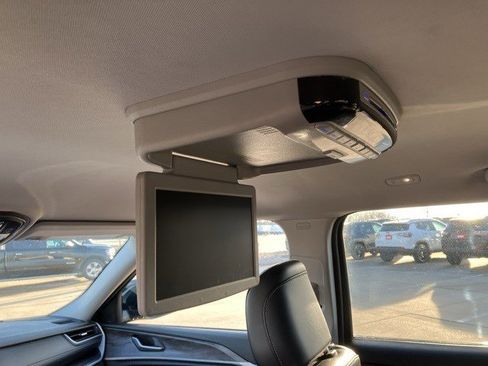 Used 2023 Jeep Grand Cherokee L Limited image 23