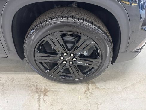 New 2027 GMC Acadia Elevation w/ Super Cruise Package AWD/4WD image 4