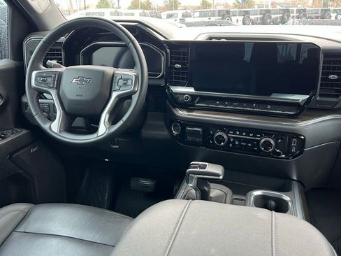 Used 2024 Chevrolet Silverado 1500 LT Trail Boss w/ Convenience Package II image 22