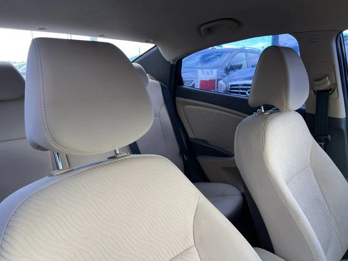 Used 2013 Hyundai Accent GLS w/ Premium Pkg FWD image 17