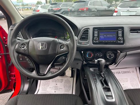 Used 2018 Honda HR-V LX image 21