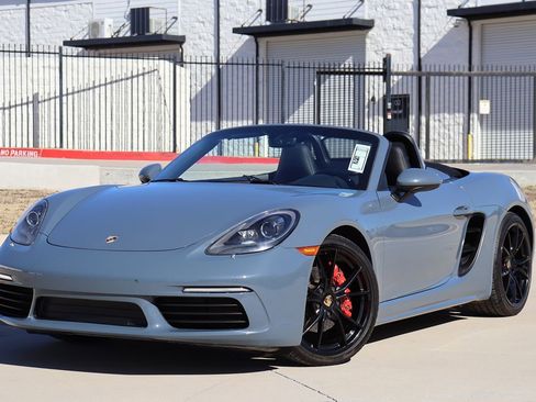 Used 2017 Porsche 718 Boxster S image 5