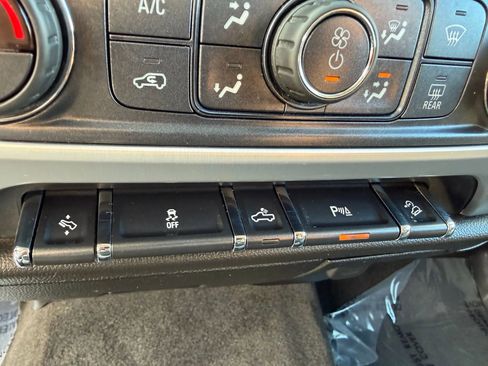 Used 2017 GMC Sierra 1500 SLE w/ SLE Value Package image 24