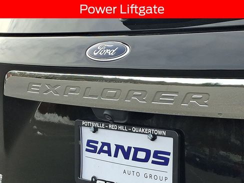 Used 2022 Ford Explorer XLT w/ Equipment Group 202A image 30