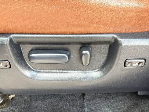 Used 2014 Toyota Sequoia Platinum RWD image 11