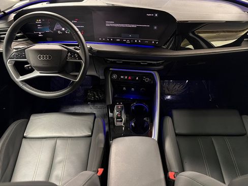 Used 2025 Audi Q5 Premium Plus w/ Premium Plus AWD/4WD image 12