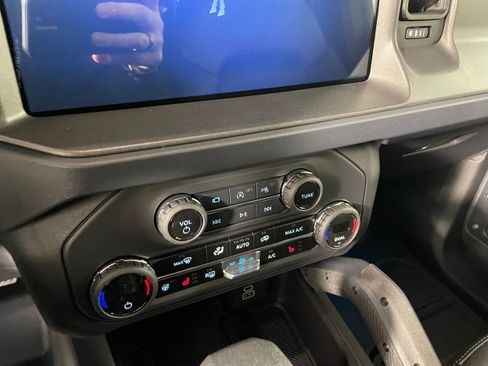 New 2026 Ford Bronco Badlands AWD/4WD image 6