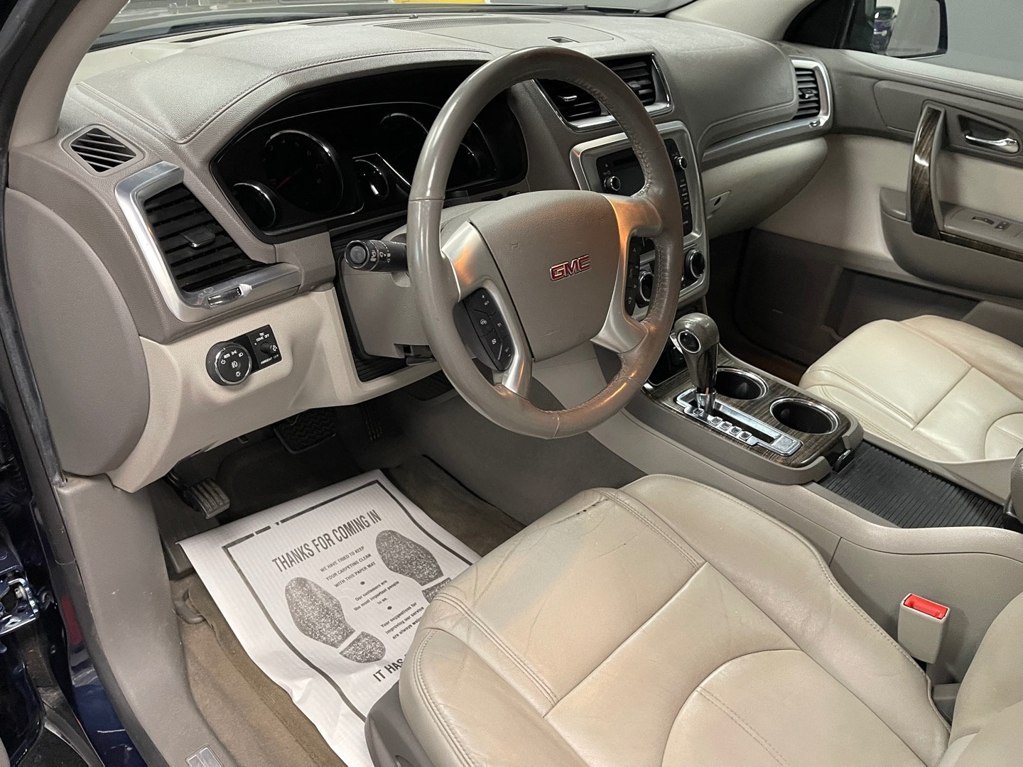 Used 2017 GMC Acadia Limited SLT AWD/4WD image 8