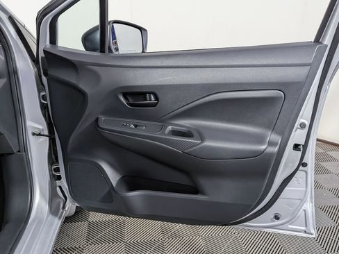 Used 2020 Nissan Versa S FWD image 26