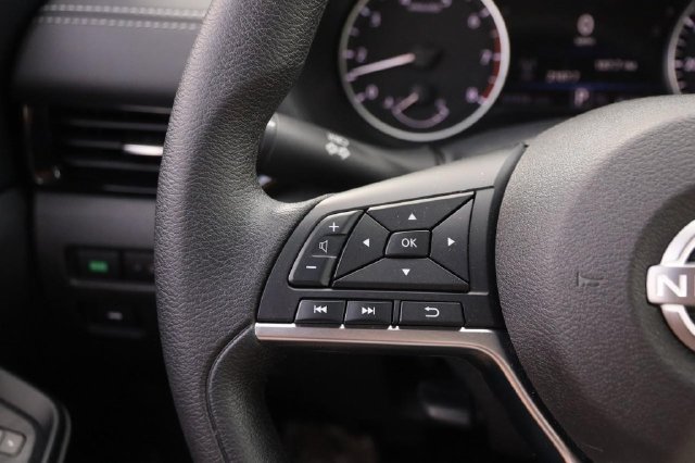 Certified 2024 Nissan Sentra SV FWD image 11