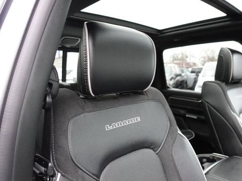 Used 2025 RAM 1500 Laramie w/ Sport Appearance Package AWD/4WD image 35