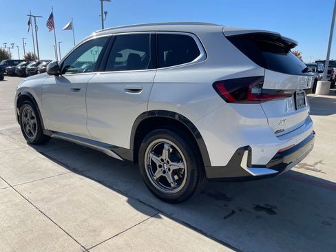 Used 2025 BMW X1 xDrive28i image 3