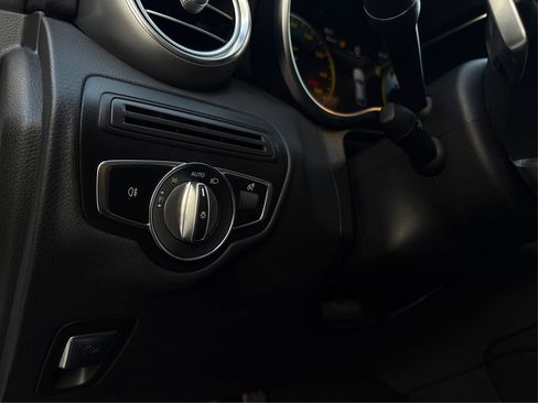 Used 2023 Mercedes-Benz GLC 300 4MATIC Coupe image 20