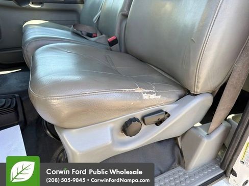 Used 2006 Ford F250 XLT AWD/4WD image 24