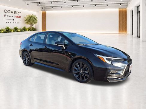 Used 2023 Toyota Corolla SE FWD image 1