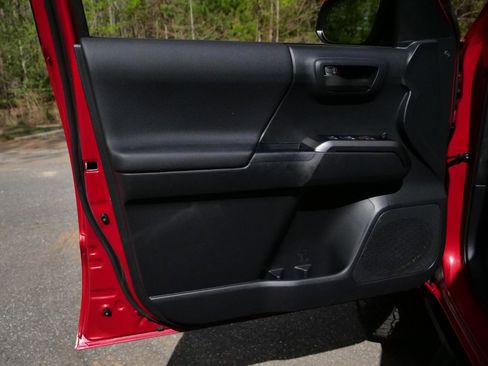 Used 2023 Toyota Tacoma TRD Sport AWD/4WD image 24