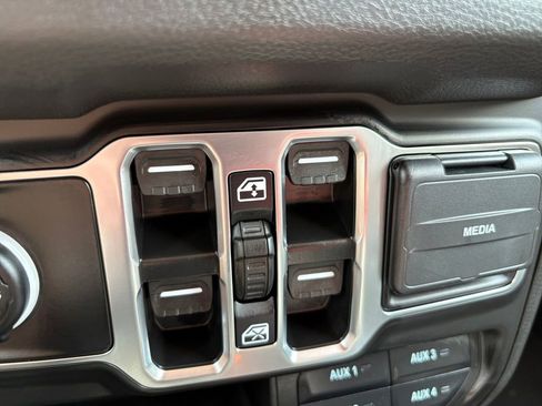 New 2025 Jeep Wrangler Sport S image 13