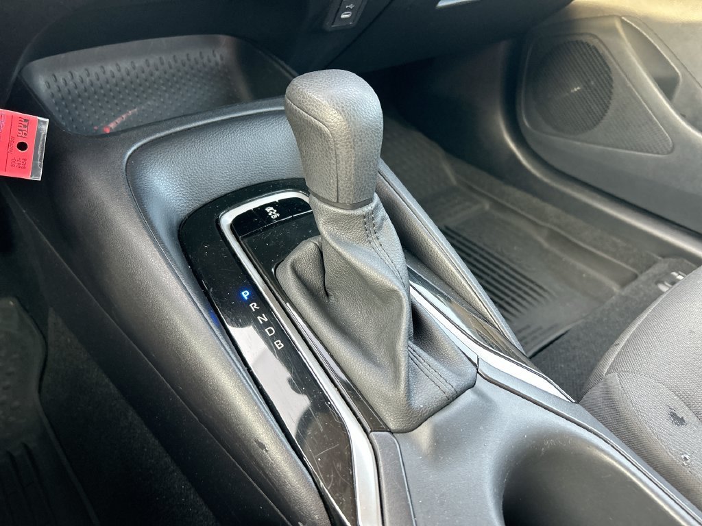 Used 2025 Toyota Corolla LE FWD image 25