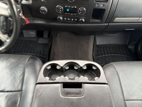 Used 2014 GMC Sierra 2500 SLE w/ SLE Preferred Package AWD/4WD image 19
