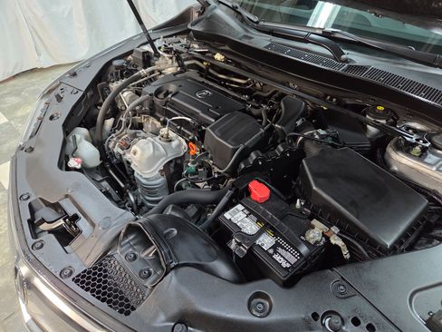 Used 2017 Acura TLX w/ Technology Package image 19